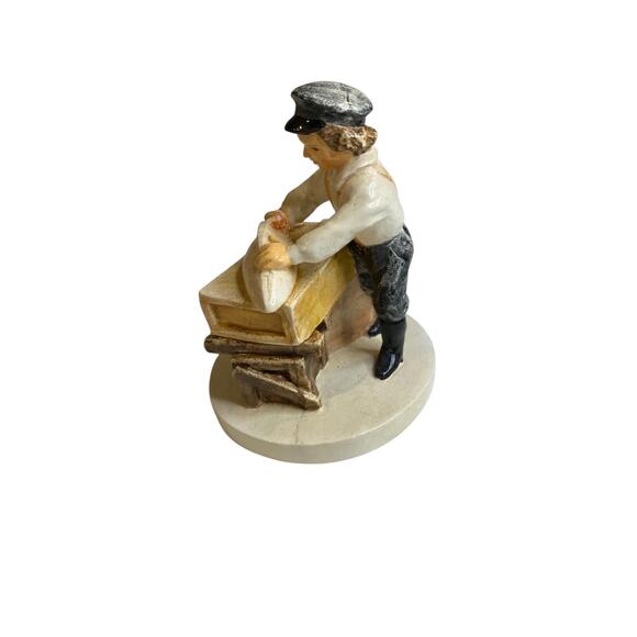 Sebastian Miniatures Signed Numbered Figurine 1980 Sailing Days Boy - Picture 4 of 7